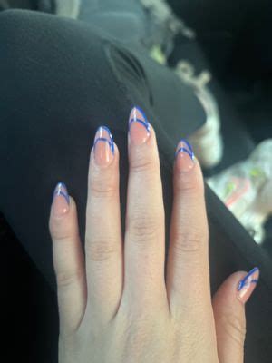 LV Nails 2.